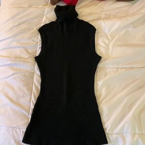 Black sleeveless turtleneck